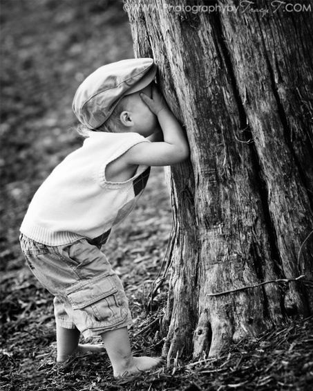 Hide and Seek by sandalo-de-dandi Colour Splash, Childhood Games, Foto Baby, Jolie Photo, Black White Photos, 인물 사진, The Good Old Days, In The Forest, Children Photography