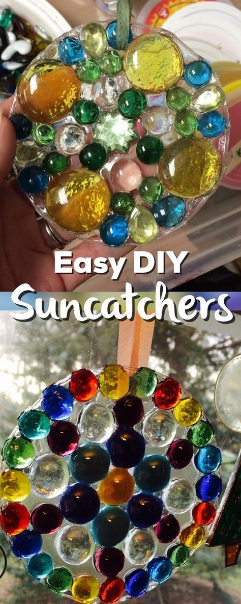 Easy DIY suncatchers- all you need is glue, a plastic lid and some gems! Instant gift! Suncatchers Diy, Hadiah Diy, Diy Suncatchers, Summer Craft, Crafts For Seniors, Harry Potter Crafts, Diy Simple, Easy Craft Projects, Camping Crafts