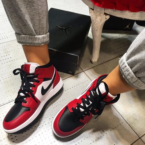 Air Jordan 1 Gym Red, Jordan 1 Gym Red, White Air Jordan 1, Air Jordan 1 Mid Chicago, Air Jordan 1 Outfit Women, Jordan 1 Mid Chicago, Shoe Goals, Air Jordan 1 Chicago, Jordan 1 Outfit Women