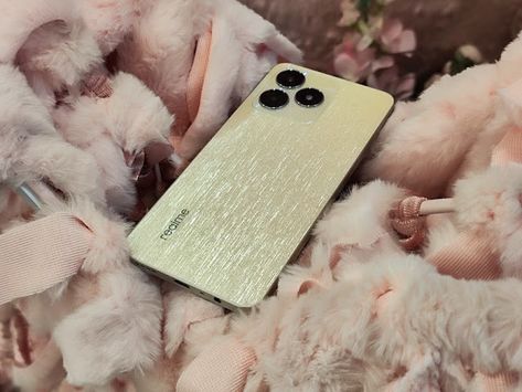 Lemon GreenTea: The realme C53: A Stylish companion for Gen Z's ch... Realme C53 Phone, Realme Phone, Realme C53, Funny Snapchat, Funny Snapchat Pictures, Winter Coat Outfits, Bling Phone Cases, Snapchat Picture, Dell Latitude