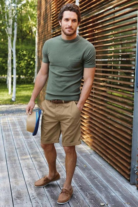 How to Look Taller (for Men): 17 Awesome Clothing Tips for Short Men Mens Fashion Summer Outfits, Mens Fashion Work, Famous Outfits, Mens Summer Outfits, Mens Fashion Casual Winter, Mens Fashion Blazer, Mens Casual Outfits Summer, Mens Fashion Business, Mens Spring Fashion