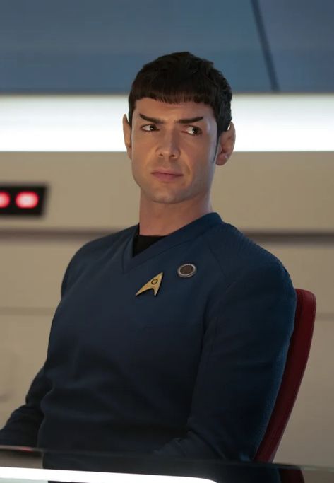 Spock's Thoughts - Star Trek: Strange New Worlds Season 1 Episode 4 - TV Fanatic Star Trek Snw Spock, Ethan Peck Spock Strange New Worlds, Strange New Worlds Spock, Star Trek Spock Strange New Worlds, Spock Strange New Worlds, Vulcan Fashion, Star Trek Aesthetic, Ethan Peck, James Norrington