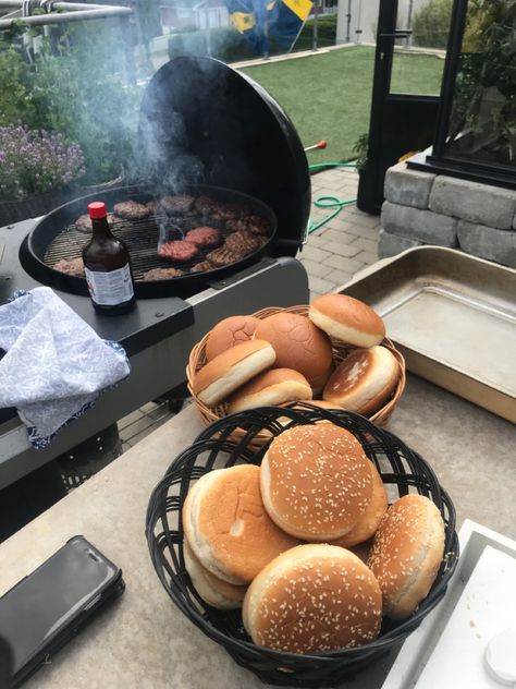 Fathers Day Aesthetic, Summer Bbq Aesthetic, Barbecue Aesthetic, Aesthetic 2023, Recipe Aesthetic, Grill Time, Day Aesthetic, Sleepover Food, Summer Barbecue