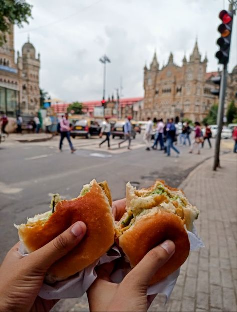 #citylife #bombay #mumbai #vadapav #foodie #foodporn #foodgasm # Mumbai Tourist Places, Marine Lines Mumbai Snap, Mumbai Instagram Stories, Mumbai Snapchat, Kitab Khana, Cst Mumbai, Mumbai Snap, Mumbai Aesthetic, Mumbai Trip