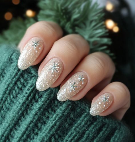 Get your nails ready for the holiday season with these stunning Christmas nail designs! From classic red and green to elegant snowy whites and sparkles, these ideas are perfect for spreading holiday cheer. Save your favorite look and make your nails the star of every holiday party! ❄️🎁 #ChristmasNails #HolidayNailArt #decembernails Sparkle Winter Nails, Christmas Sparkle Nails, Sparkle Christmas Nails, Sparkly Christmas Nails, Wonderland Nails, Christmas Nail Ideas, Nails Elegant, Snowflake Patterns, December Nails