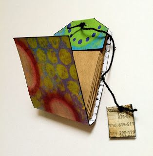 Tea Bag Book, Folded Books Tutorial, Tea Bag Art, Paper Cut Design, Artist Journal, Book Sculpture, Keepsake Books, Art Journal Techniques, Bag Art