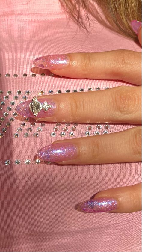 Pink Jelly Glitter Nails, Pink Jelly Nails With Glitter, Pink Sparkly Nail Designs, Glitter Aesthetic Nails, Aesthetic Nails Glitter, Barbie Nails Aesthetic, Pink Jelly Nails Acrylic, Pink Nail Short, Jelly Glitter Nails