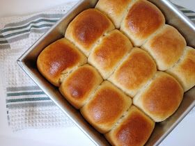 Dinner Rolls Recipe Homemade, Tofu Cheesecake, Yeast Rolls Recipe, No Yeast Dinner Rolls, Bread Dough Recipe, Yeast Rolls, Best Bread Recipe, Dinner Rolls Recipe, Savoury Baking