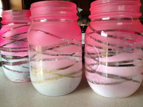 Diy Spray Paint, Mason Jar Projects, Diy Ombre, Jar Art, Mason Jar Crafts Diy, Mason Jar Gifts, Painted Jars, Jar Diy, Painted Mason Jars