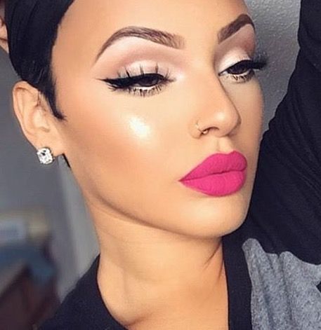 PINK Lipstick | pink lips | pink lipstick makeup | hot pink lipstick | soft pink lipstick | pink pouty lips Eyeshadows Ideas, Pink Lipstick Makeup, Wedding Lipstick, Pink Lips Makeup, Makeup Ojos, Maquillage On Fleek, Hot Pink Lips, Linda Hallberg, Nails Natural