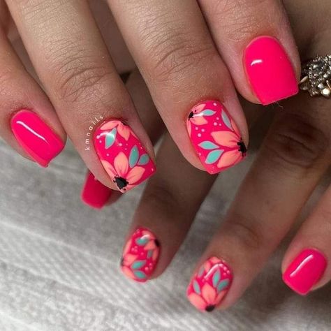 Trending Summer Nail Colors, Nails Polish Designs, Beach Nails Art, Nail Colors And Designs, Summer Nails Almond, Summer Nail Colors, Summer Gel Nails, Best Nails, Home 2023