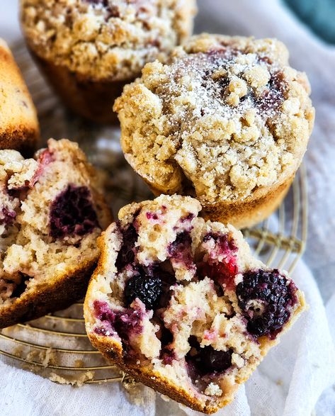 Berry Streusel, Blackberry Muffin Recipe, Berry Muffin Recipe, Blackberry Muffins, Blackberry Muffin, Blackberry Recipes, Streusel Muffins, Berry Muffins, Muffin Streusel