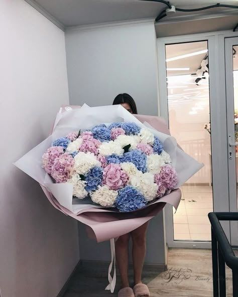 Birthday Flowers Bouquet, Peonies And Hydrangeas, Boquette Flowers, Spring Wedding Flowers, Gift Bouquet, Love Inspiration, Flowers Bouquet Gift, Which Is Better, Beautiful Bouquet Of Flowers