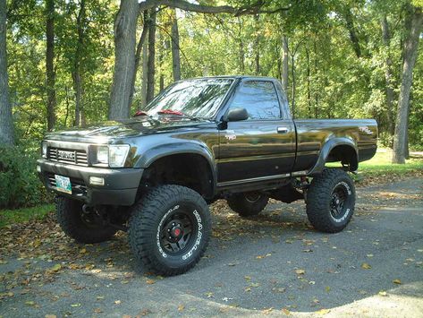 1990 Toyota Hilux Pickup Ln106 Toyota, Toyota Pickup For Sale, Hilux Ln106, Toyota Tacoma Off Road, Toyota Trucks 4x4, Tacoma Off Road, Toyota Pickup 4x4, Tacoma Truck, Black Truck