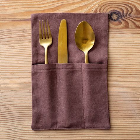 New item and color😍 Linen Decoration, Social Kitchen, Thanksgiving Napkins, Pink Napkins, Towel Apron, Cutlery Holder, Bamboo Sheets, Linen Set, Wedding Table Decor