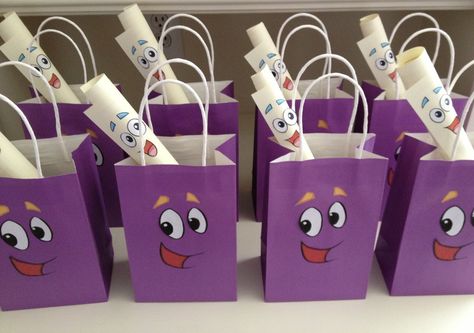 Dora The Explorer Party Favors, Dora 1st Birthday Party, Dora Birthday Theme, Dora First Birthday Party, Dora Party Decorations, Dora 2nd Birthday Party, Dora Party Ideas, Dora Birthday Party Ideas Decoration, Dora Themed Birthday Party