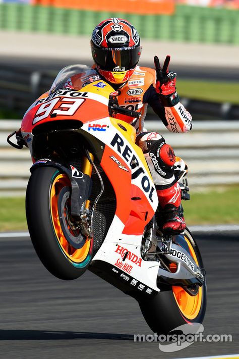 Marc Marquez, Repsol Honda Team Motorbike Men, Repsol Honda, Motorcycle Racers, F1 Wallpaper Hd, Honda Bikes, Bike Photoshoot, Bike Photography, Motorsport Photography, Marc Marquez