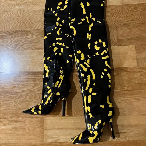 Vetements Patent Leather Over-The-Knee Boots. Size 40. Like Us Size 10. New In Box. Never Worn Before. Made For Small/Med Size Calves True To Size 11cm-4.5" Heel 70cm-27.5" Shaft Height 40cm-16" Shaft Width Luxury Trendy Knee-high Boots, Luxury Knee-high Boots With Buckle For Fall, Luxury Edgy Knee-high Boots For Party, Chanel Thigh High Boots, Edgy Knee-high Heeled Boots For Streetwear, Crazy High Heels, Edgy Leather High Heel Knee-high Boots, Calf High Boots, Vetements Shoes