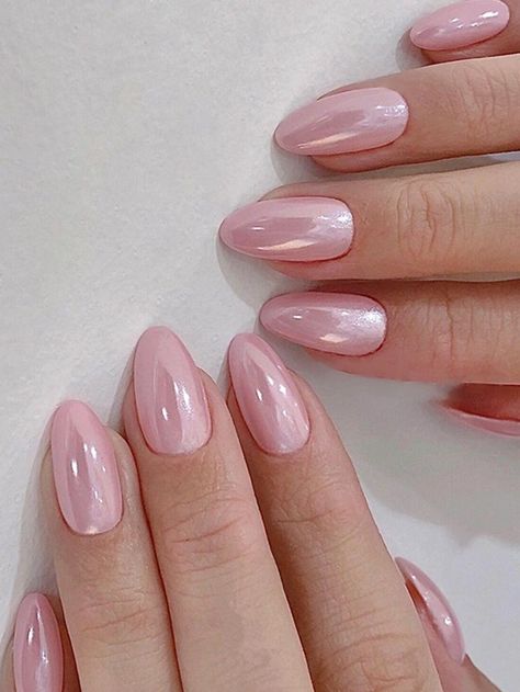 Pink Chrome Nails, Kutek Disney, Her Nails, Dots Nails, Pink Nail, Minimalist Nails, Dream Nails, Chic Nails, Chrome Nails