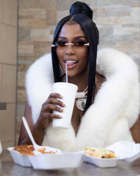 Kash Doll, Female Rappers, New York Travel, Fashion Lookbook, Funny Clips, Twitter Instagram, Apple Music, Rappers, Dolls