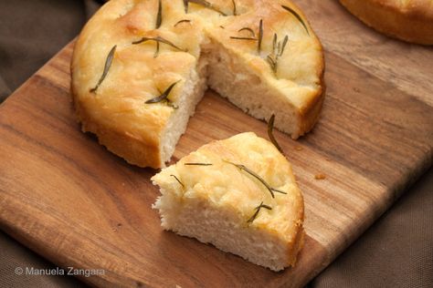 Schiacciata Fresh Rosemary, Dough, Oven, Bread, Baking, Fruit, Ethnic Recipes