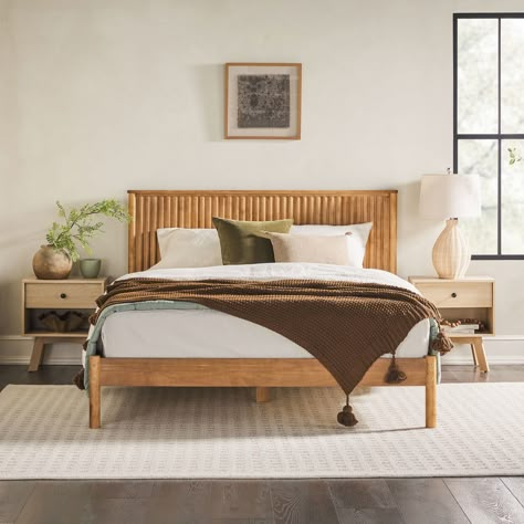 Middlebrook Designs Transitional Solid Wood Queen Bed - Bed Bath & Beyond - 40184735 Reeded Headboard, Wood Queen Bed, Platform Bed Designs, Queen Platform Bed, Queen Size Bed Frames, Queen Mattress Size, Solid Wood Bed, Wood Bed, Solid Hardwood Floors