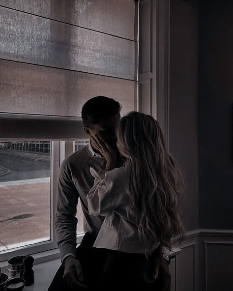 Foto Top, Shotting Photo, Relationship Goals Pictures, Photo Couple, Cute Relationship Goals, Character Aesthetic, Couple Aesthetic, Love Couple, Cute Couple Pictures