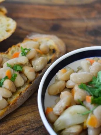 Italian Cannellini Bean Bruschetta – Marc Eats Bean Bruschetta, Spaghetti Squash Pasta, Italian Beans, Bruschetta Appetizer, Italian Appetizer, Semolina Pasta, Cannellini Bean, Tomato Bruschetta, Grilled Octopus