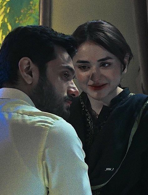 Tere Bin Wahaj Ali, Tere Bin Drama Pics, Tere Bin Aesthetic, Wahaj Ali Yumna Zaidi, Pakistani Drama Aesthetic, Couples Eyes Contact, Meerab And Murtasim, Tere Bin, Wahaj Ali