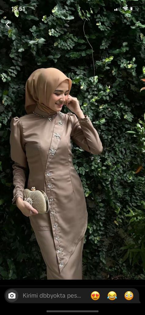 Baju Kurung Outfit, Bridesmaid Satin Hijab, Ootd Bridesmaid Hijab, Model Kebaya Brokat Modern Hijab, Bridesmaid Melayu, Baju Bridesmaid Muslim, Melayu Dress, Inspirasi Bridesmaid, Kebaya Melayu