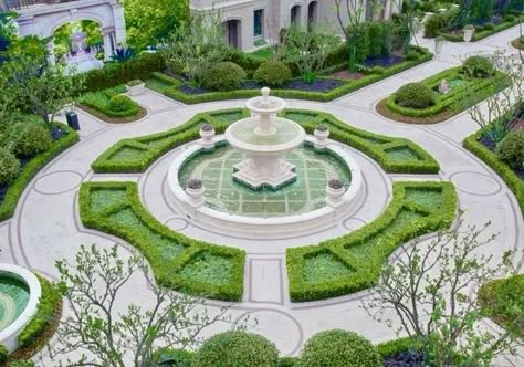 Dubai Landscape, Hampton Garden, Landscape Architecture Plan, Landscape Architecture Drawing, Dubai Lifestyle, Fountain Design, Neoclassical Architecture, Door Gate Design, Formal Garden