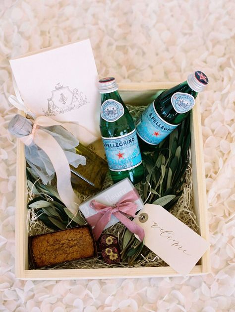 welcome box abby jiu laurynprattes Welcome Baskets, Wedding Welcome Gifts, Oil Bar, Curated Wedding, Wedding Welcome Bags, Welcome Bags, Maryland Wedding, Mod Wedding, Country Club Wedding