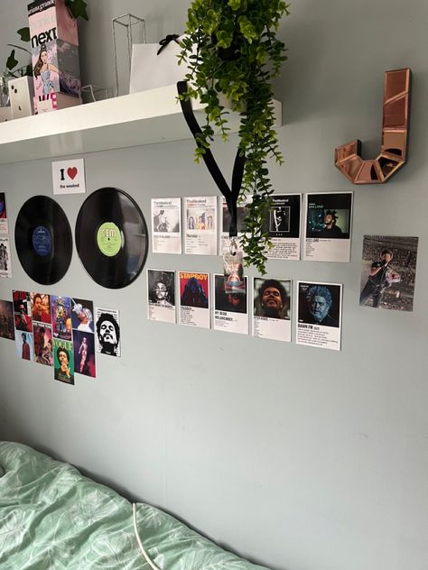 the weeknd, photo wall, music theme, abel tesfaye, after hours til dawn Posters On Wall Bedroom The Weeknd, The Weeknd Themed Room, The Weeknd Aesthetic Room, The Weeknd Room Ideas, The Weeknd Bedroom, Photo Wall Music, Weeknd Room Decor, Corner Photo Wall, The Weeknd Room Decor