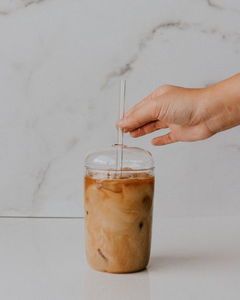 Minimalist Tumbler, Iced Herbal Tea, Beautiful Kitchenware, Cold Brew At Home, Clear Glass Tumbler, Marble Mugs, Fruit Infused Water, Glass Coffee Cups, Silicone Ring