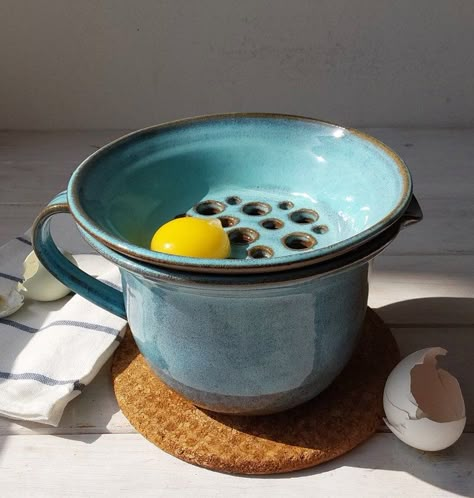 Blue and Brown Egg Yolk and White Separator, Ceramic Egg Separator and Mixing Bowl Set - Etsy Egg Separator Ceramic, Pottery Egg Tray, Egg Holder Ceramic, Pottery Games, Fun Pottery, Brown Egg, Egg Separator, Ceramic Mixing Bowls, Bowls Ceramic