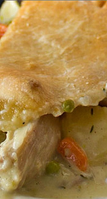 Best Homemade Chicken Pot Pie, Classic Chicken Pot Pie Recipe, Pot Pie Recipe Easy, Easy Chicken Pot Pie Recipe, Turkey Dinners, Creamy Chicken Pot Pie, Chicken Lickin, Best Chicken Pot Pie, Chicken Pot Pie Filling