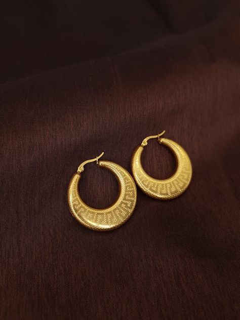 High quality Italian earring anti-tarnish and hypoallergenic Marked Italy 750 Nattiyan Earrings Men, Gold Bali Earrings Indian, Chand Bali Earrings Gold, Gold Bali, Airplane Tattoos, Bali Earrings, Gold Chain Design, Earrings Indian, Chandbali Earrings