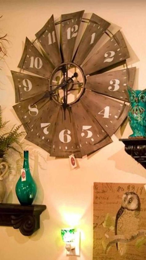 Western Home Decor Ideas, Windmill Clock, Windmill Decor, Kitchen Decorations, Rustic Western Decor, Western Home, Western Homes, Western Home Decor, Style Kitchen