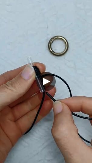 203K views · 2.2K reactions | Instructions for tying a ring into a necklace using a straw #crafts #diy #necklace | Craft 1 Minute