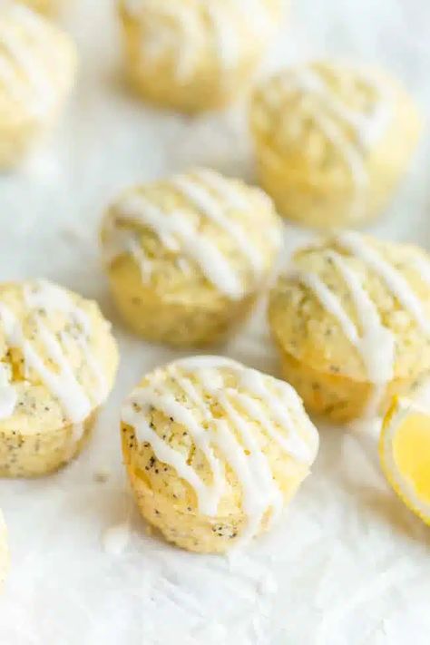 Mini Lemon Poppy Seed Muffins | Greens & Chocolate Lemon Chia Seed Muffins, Creamy Lemon Bars, Health Dessert Recipes, Lemon Muffin Recipes, Mini Muffin Recipe, Spring Breakfast, Lemon Poppy Seed Muffins, Baby Muffins, Seed Muffins