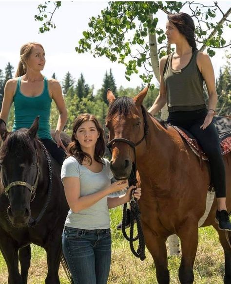 Heartland Lou, Heartland Characters, Heartland Actors, Heartland Amy, Amy And Ty Heartland, Horse Riding Quotes, Ty Heartland, Heartland Ranch, Cowgirl Pictures