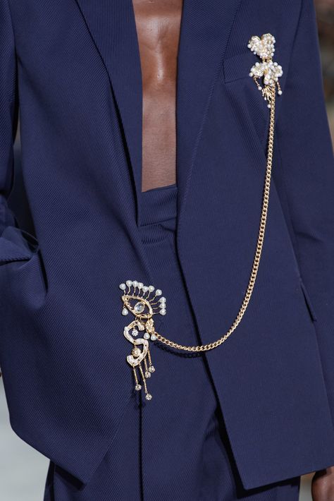 Detail Couture, Fashion Accessories Trends, Elie Saab Couture, Chanel Cruise, Diane Kruger, Couture Mode, Couture Details, Chanel Vintage, Street Look