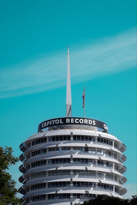 Capitol Records building in Los Angeles Capitol Records Building, Capital Records, Los Angeles Sunset, 2024 Affirmations, Record Company, Recorder Music, Capitol Records, Neon Aesthetic, Luxury Lifestyle Dreams