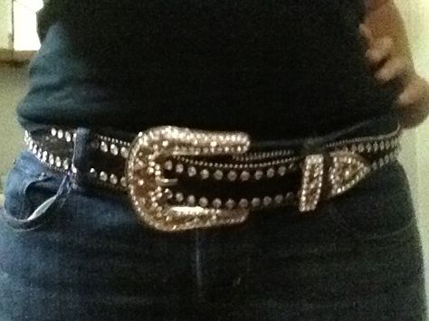 Bling belt(: in love Rhinestone Belt Outfit Y2k, Y2k Outfits Bb Belt, Adjustable Silver Belt With Bling, Bedazzled Belt Y2k, Luxury Silver Western Belt, Bling Belt, Sparkly Belts, Bling Belts, Cowgirl Belts