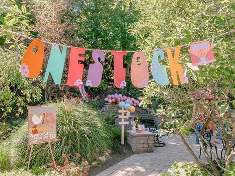 Woodstock Theme First Birthday, First Birthday 70s Theme, Hippy Party Decorations Diy, First Birthday Festival Theme, Festival 1st Birthday Party, Woodstock 1st Birthday Party, Woodstock First Birthday Party, Hippy Theme First Birthday, Woodstock First Birthday