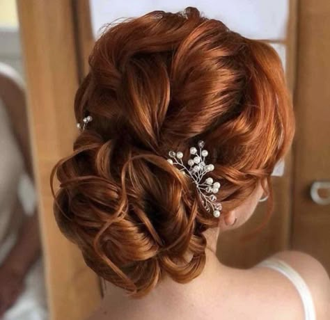 Red Hair Brides, Loose Updos, Nontraditional Wedding Ideas, Hair Luxury, Hairstyle Updo, Loose Updo, Mother Of The Bride Hair, Bridal Hair Updo, Wedding Hair Ideas