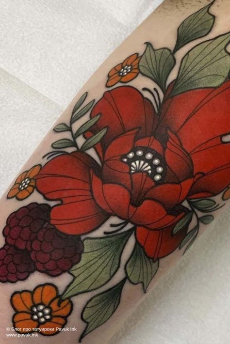 Neo Trad Poppy Tattoo, Neo Traditional Poppy Flower Tattoo, Neo Traditional Monstera Tattoo, Old Fashion Flower Tattoo, Mix Of Color And Black Tattoos, Pumpkin Floral Tattoo, Neo Traditional Poppy Tattoo, Fall Floral Tattoo, Neo Traditional Poppy