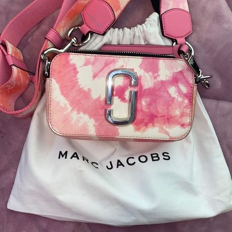 Marc Jacob's the snapshot multi bag pink Pink Marc Jacobs Bag, Pink Handbag, Mini Backpacks, Girly Bags, Marc Jacobs Bag, Rebecca Minkoff Mac, Mini Backpack, Pink Bag, Fashion Styles