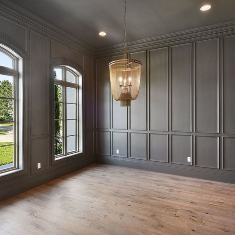 Troyer Builders on Instagram: “Dark dining vibes #diningroom #wainscoting #whiteoak #whiteoakfloors #whiteoakflooring #customhome #customhomes #custombuilder…” Photography Studio Decor, Southern Architecture, White Oak Floors, Craft Room Office, Interior Photo, Studio Decor, Scandinavian Home, Wainscoting, Custom Home Builders