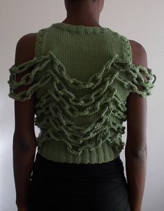 f670ef5d2d6bdf8f29450a970494dd64desc47334971ri Knitwear Inspiration, Mode Crochet, Vest Crop Top, Sweater Vest Women, Cropped Vest, Knitwear Fashion, Soft Grunge, Knit Fashion, Knitting Inspiration